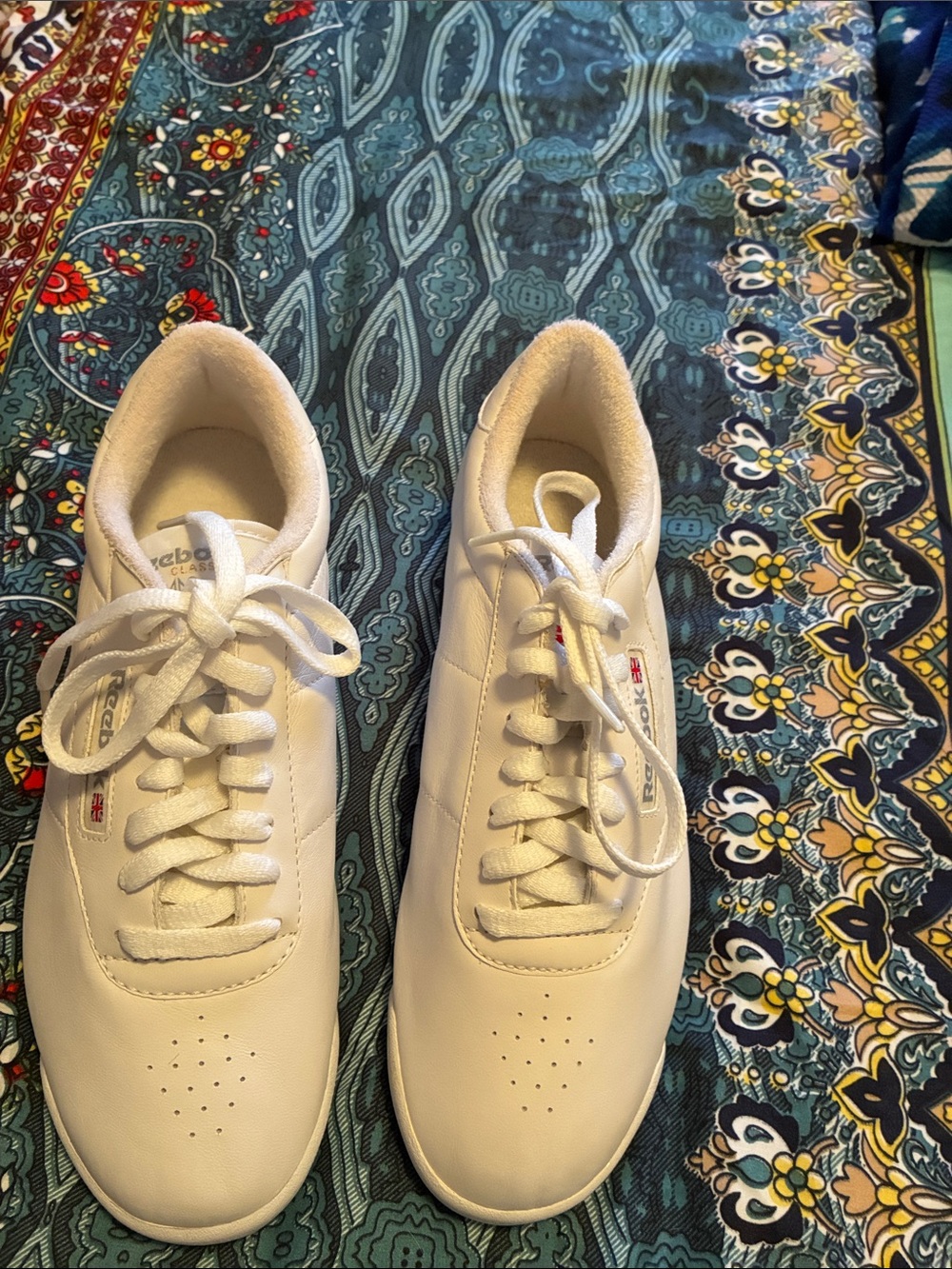 Reebok White Men’s Low-Top Leather Sneakers